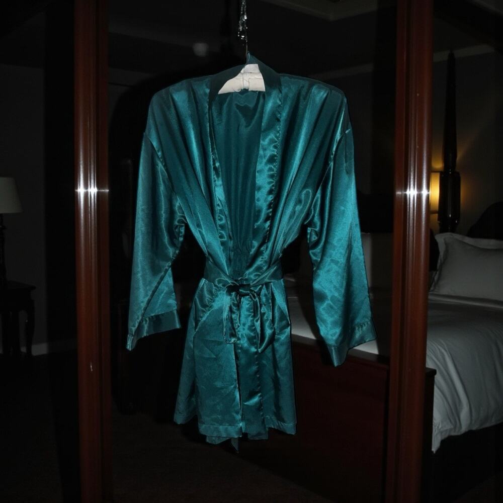 90s Victoria’s Secret Womens OS Emerald Green Satin Belted Kimono Robe Polyester